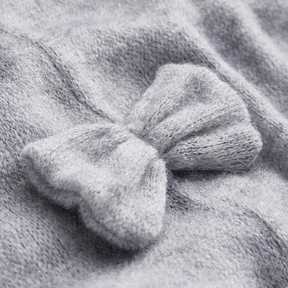 Last 1🆕🎀Bow Back Sweater - Picture 5 of 8